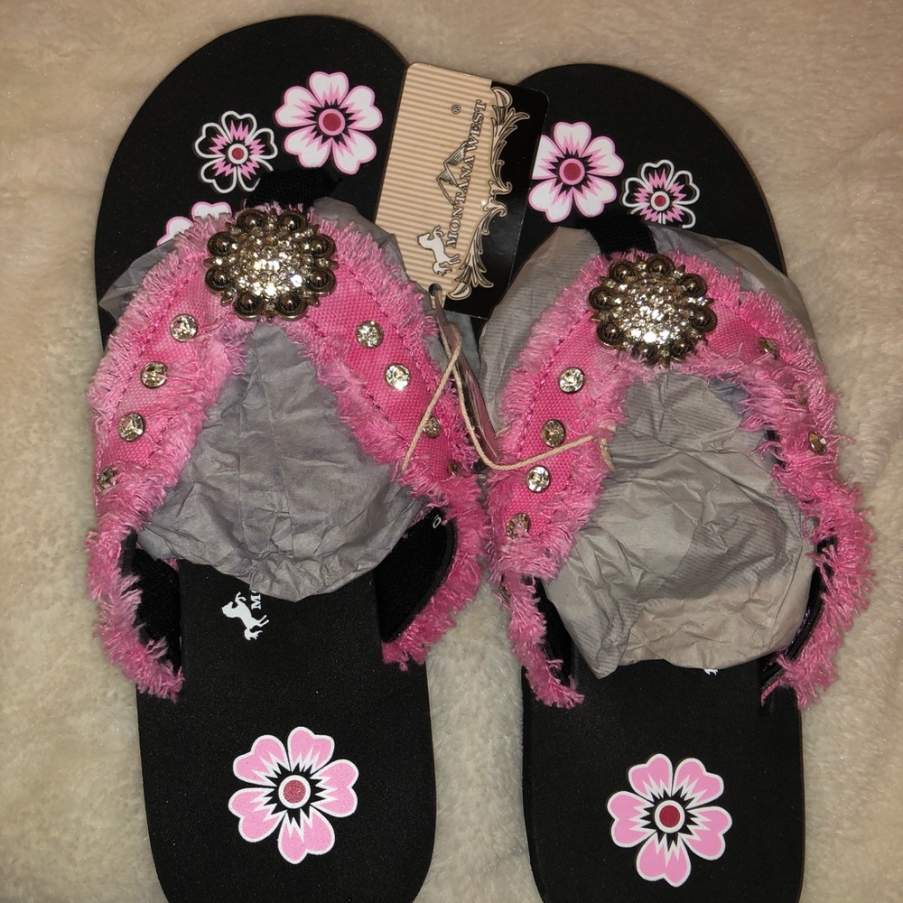 Montana west flip-flops